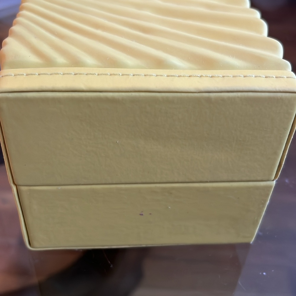 Empty Invicta Watch Box - Picture 6 of 7